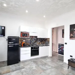 https://hollywood-apartment.it-tuscanyhotel.com